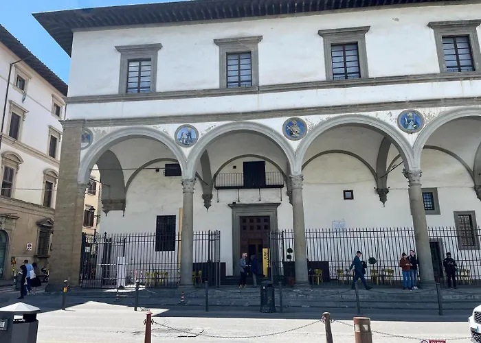 Cozy Santa Maria Novella Uffizi Duomo 2beds-2baths